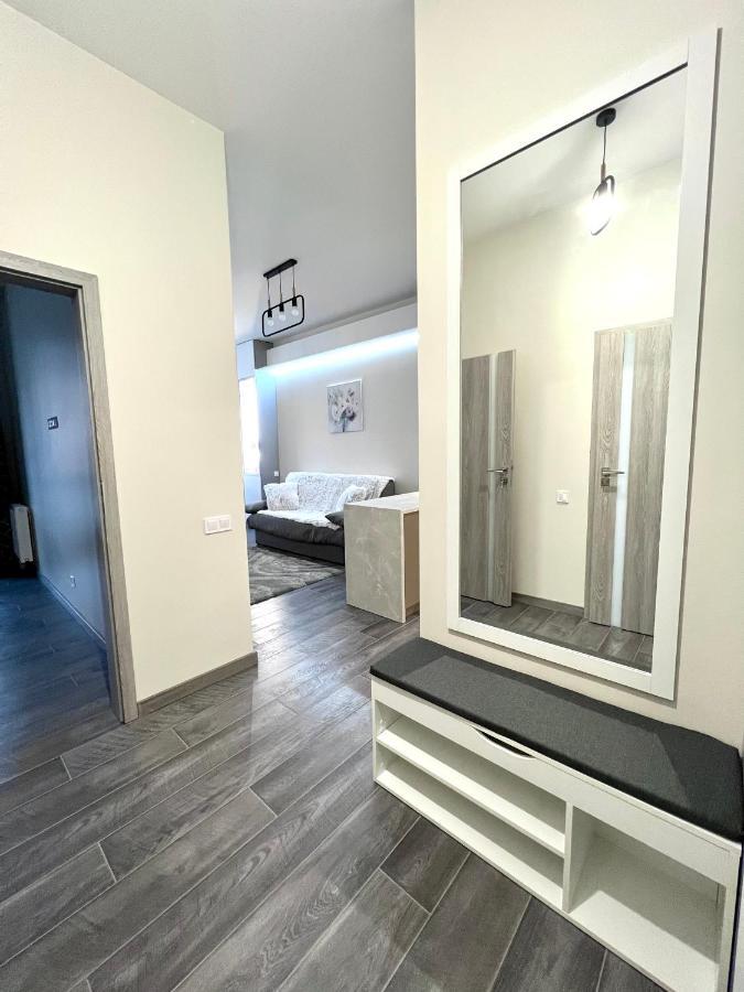 Forum Apartment Lviv Eksteriør bilde
